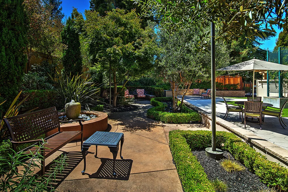 THE POINT AT ROCKRIDGE