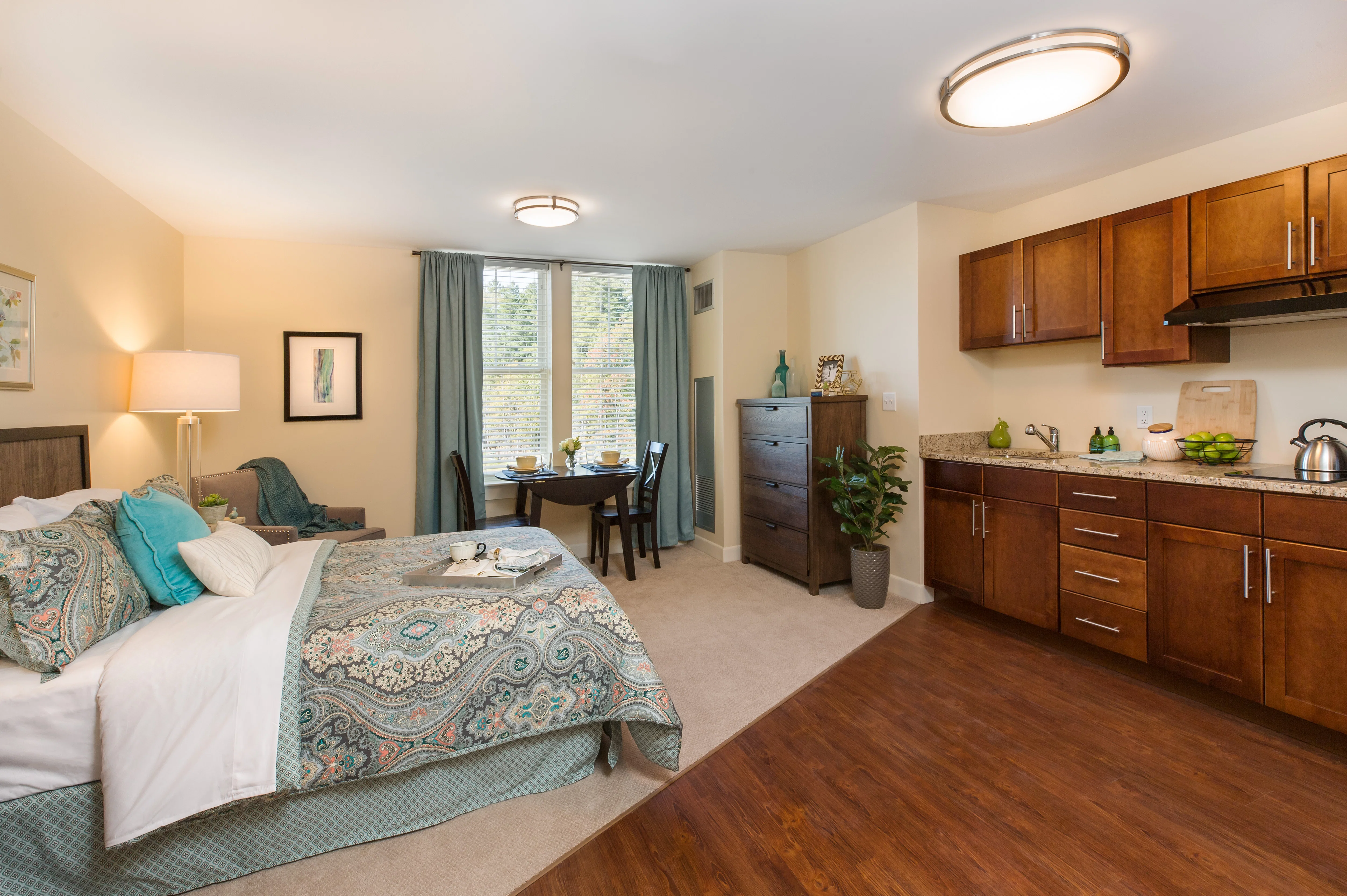 THE RESIDENCE AT SILVER SQUARE