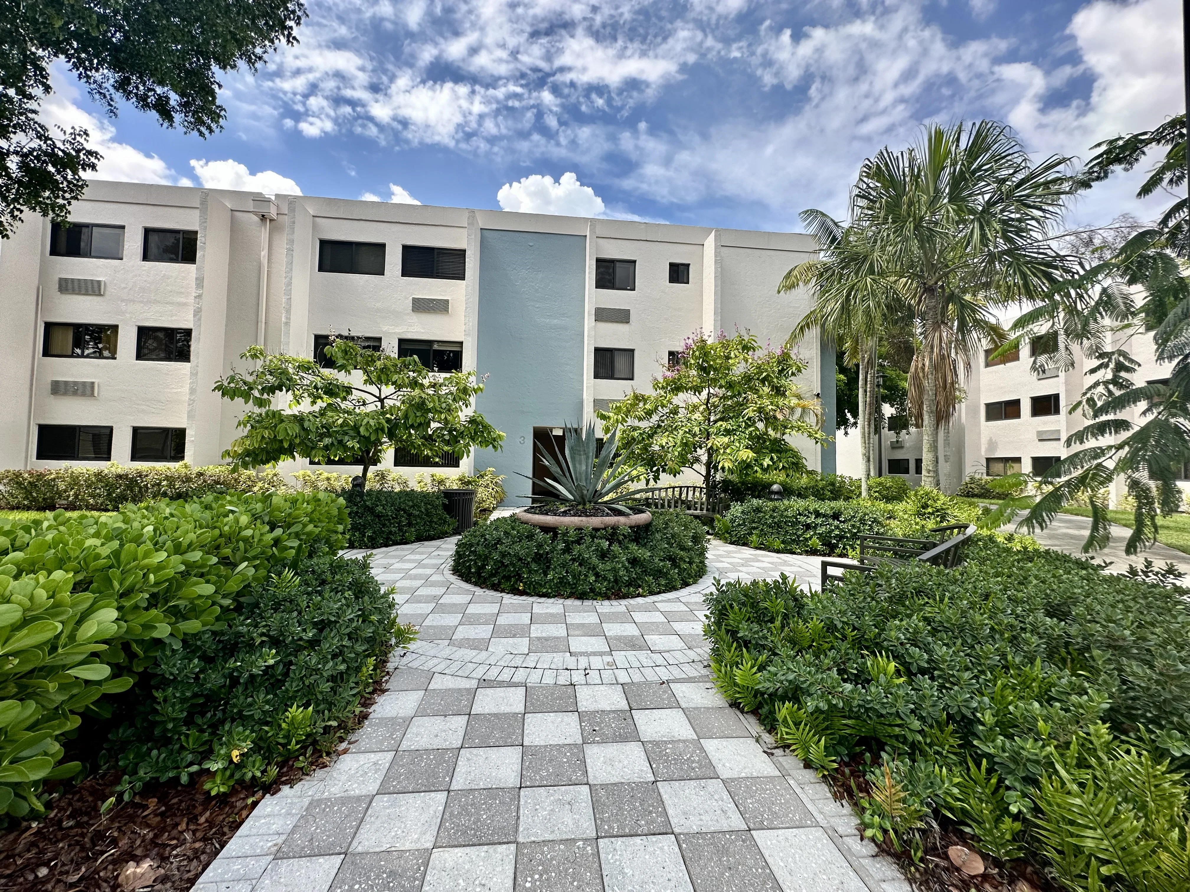 THE SOLAIRE AT LAS PALMAS VILLAGE