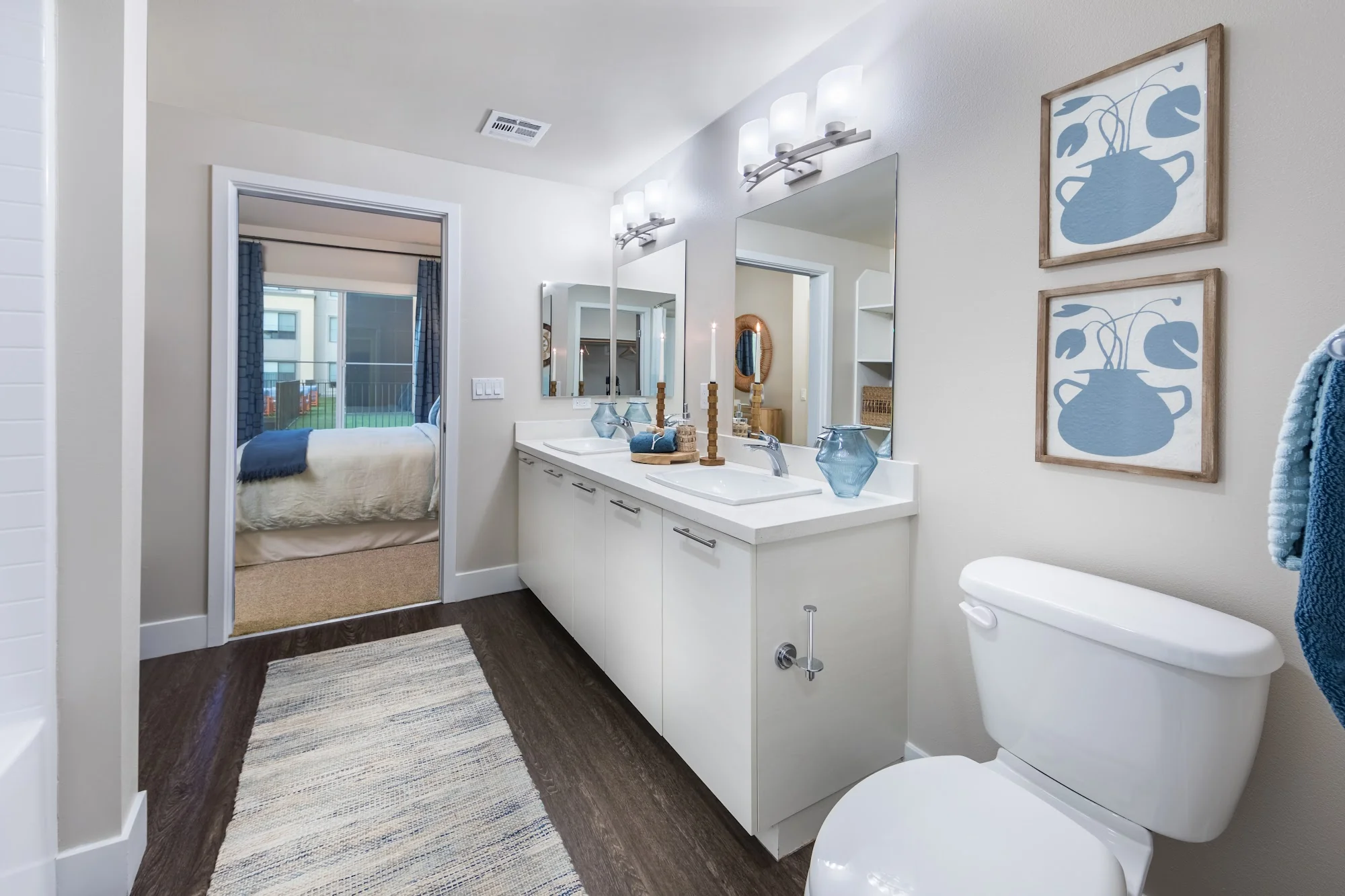 THE COLONY AT THE LAKES APARTMENTS