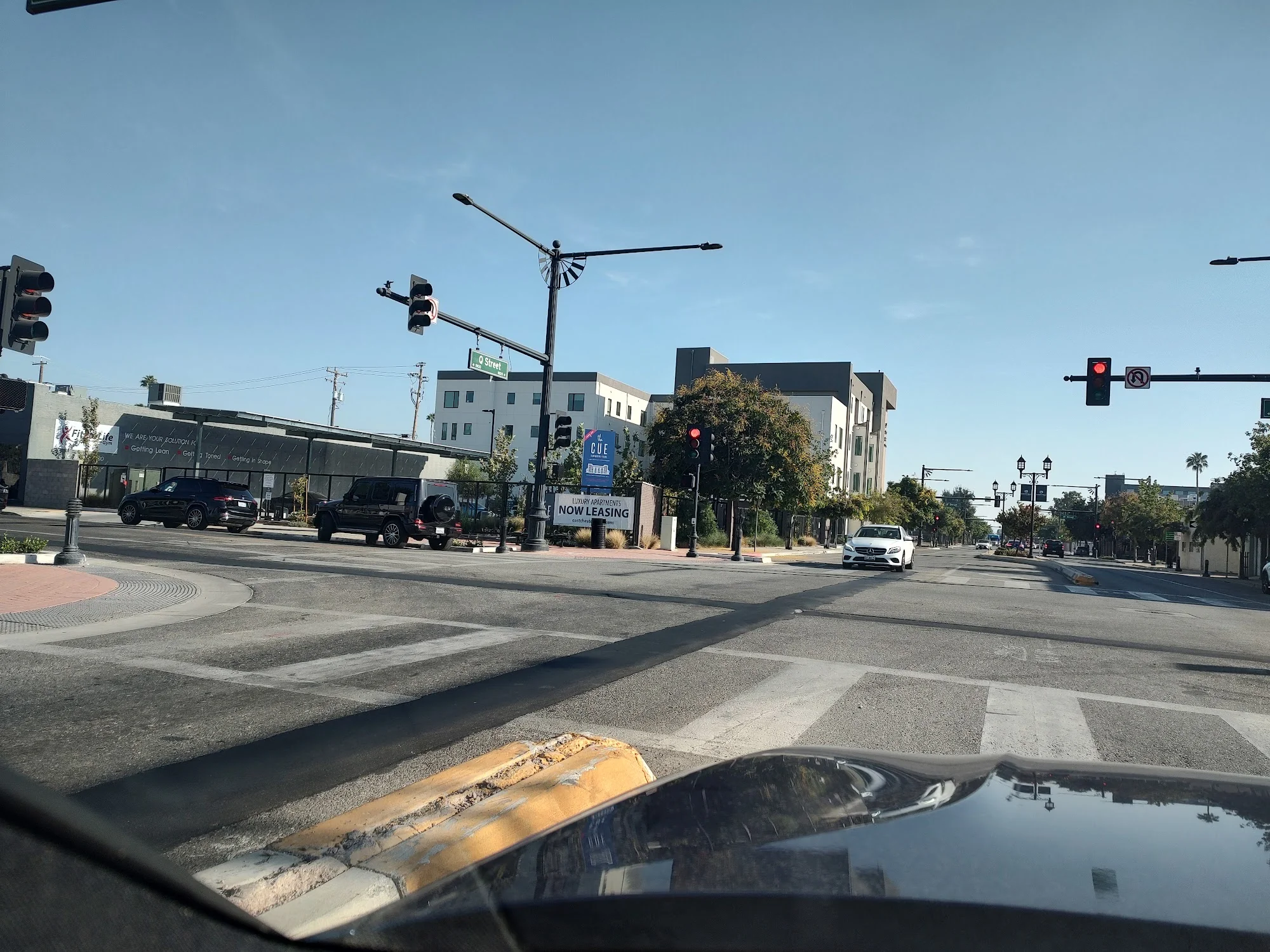 The Cue, Eastchester Flats