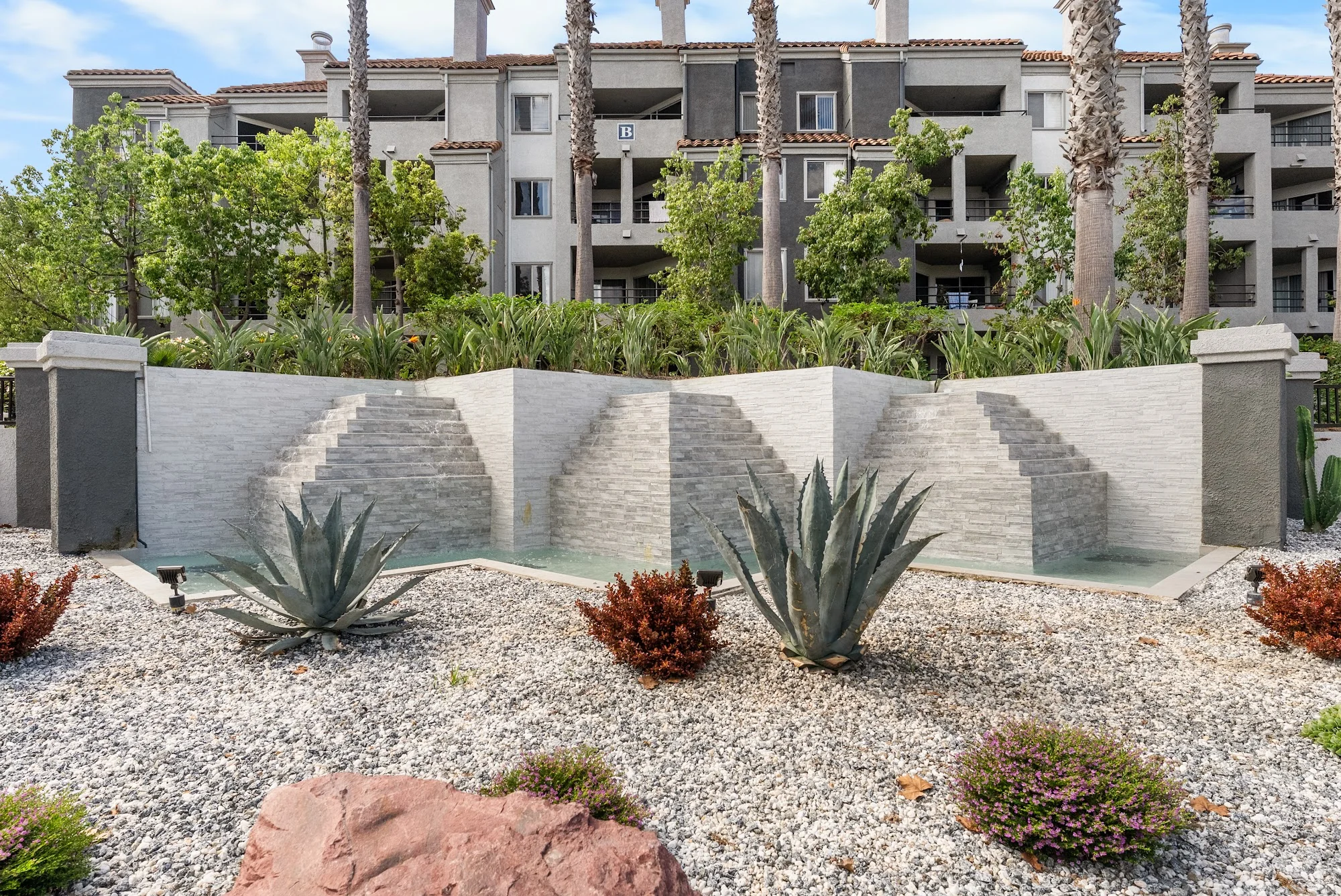 THE GRAND COSTA MESA