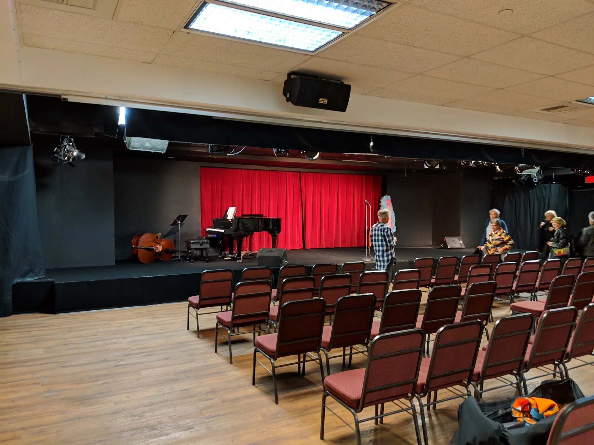 THE JOSLYN CENTER