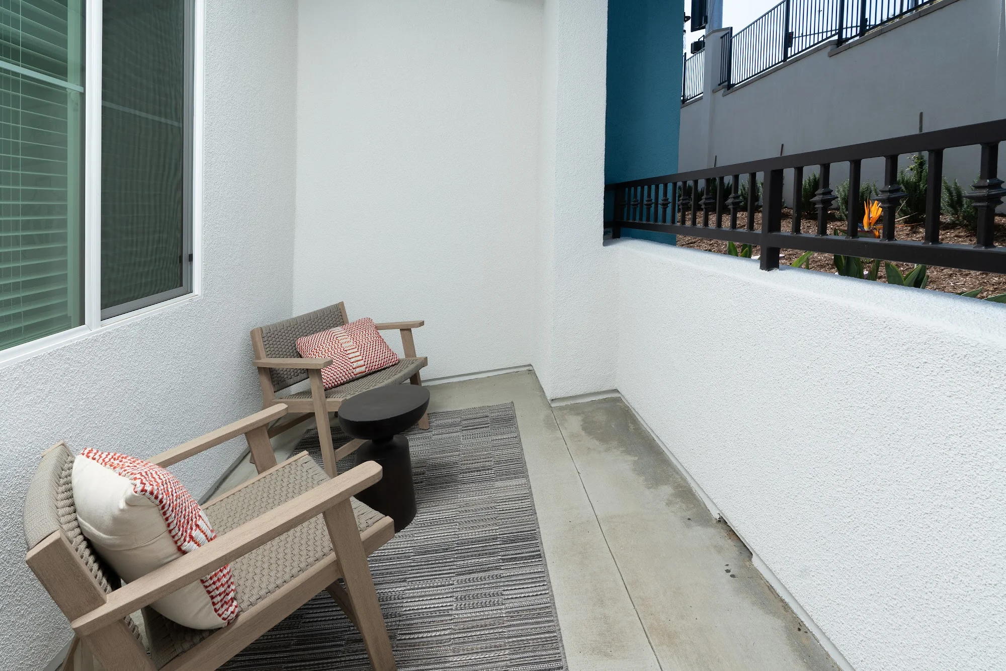 THE MONTEREY CORONA APARTMENTS