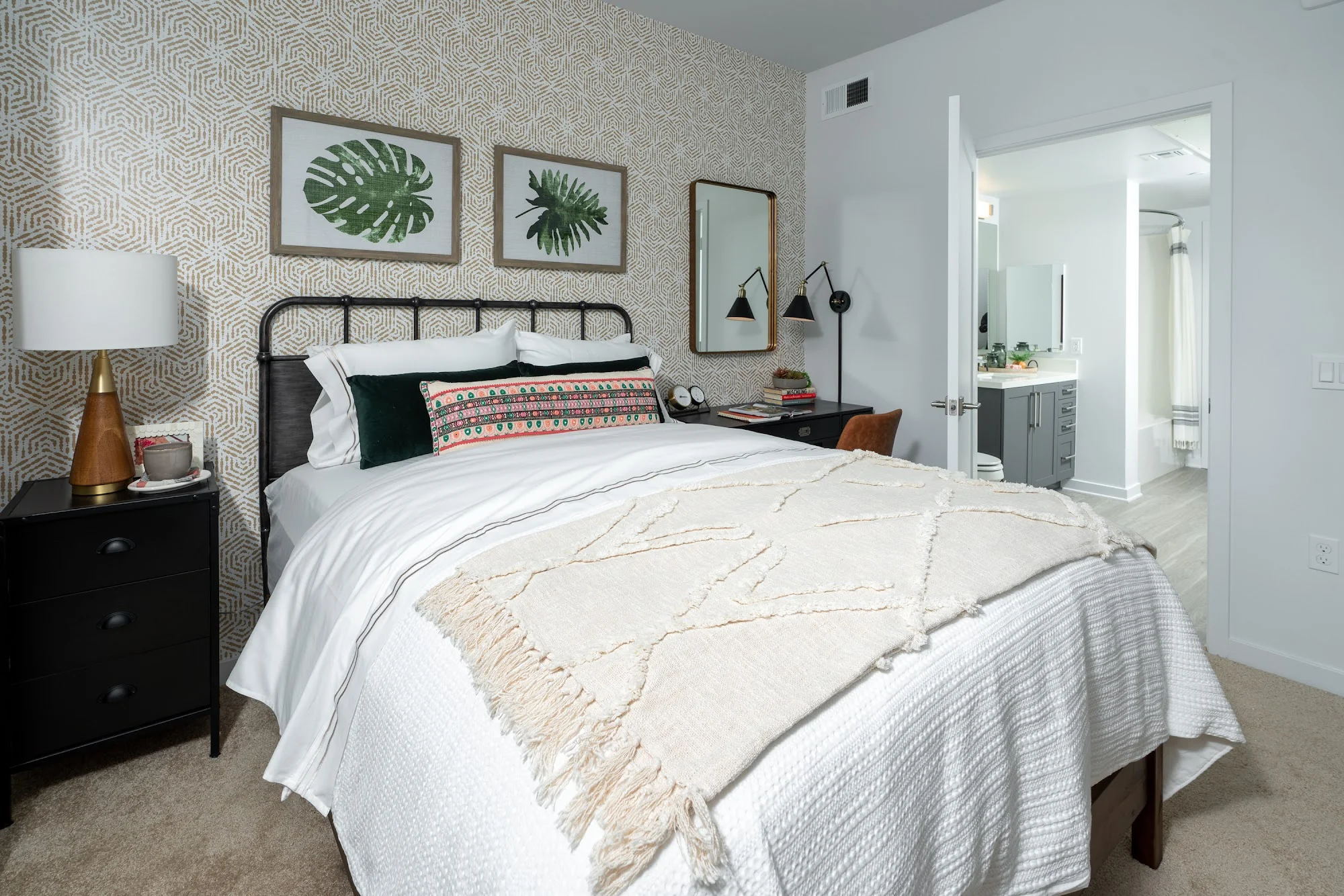 THE MONTEREY CORONA APARTMENTS