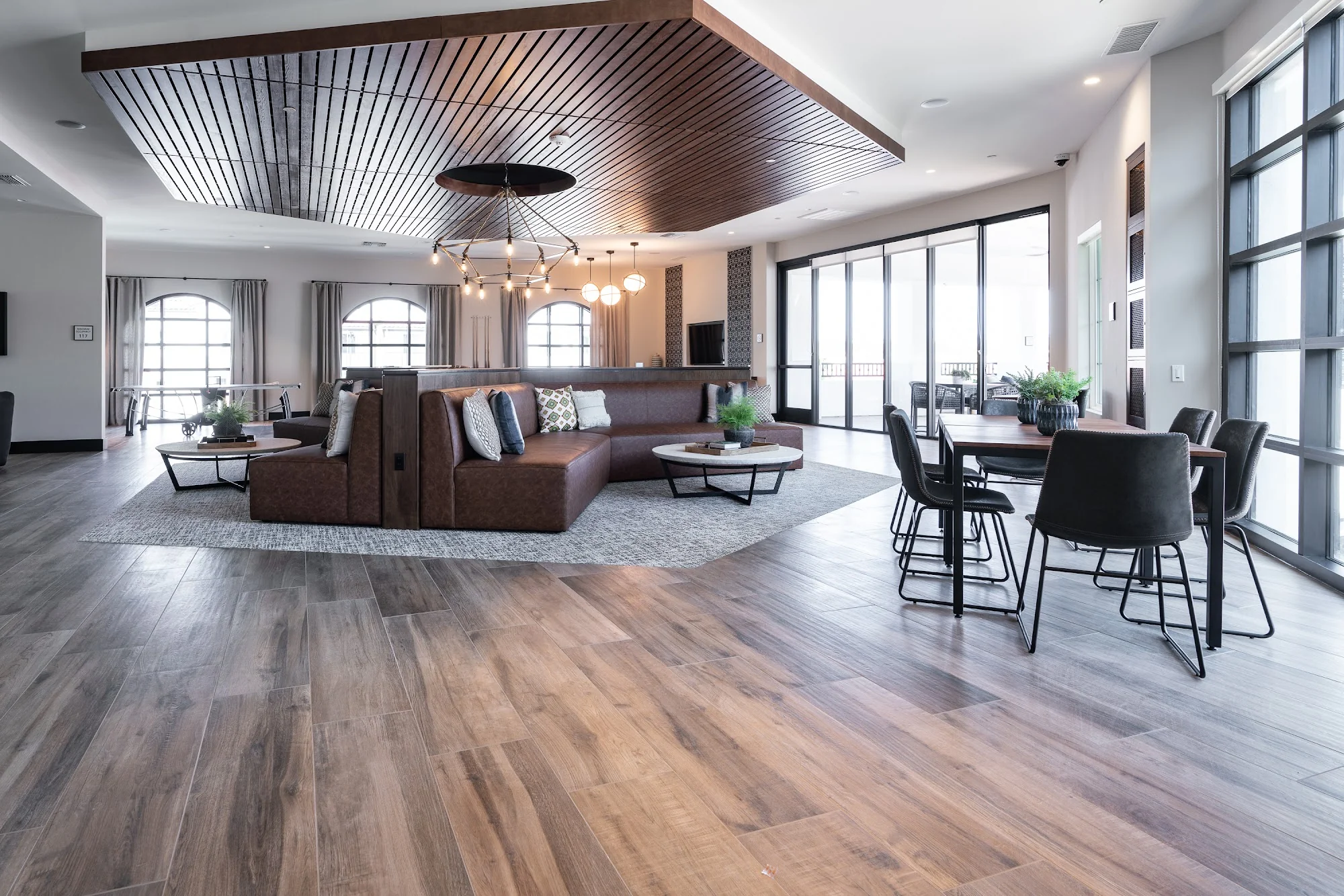 THE MONTEREY CORONA APARTMENTS