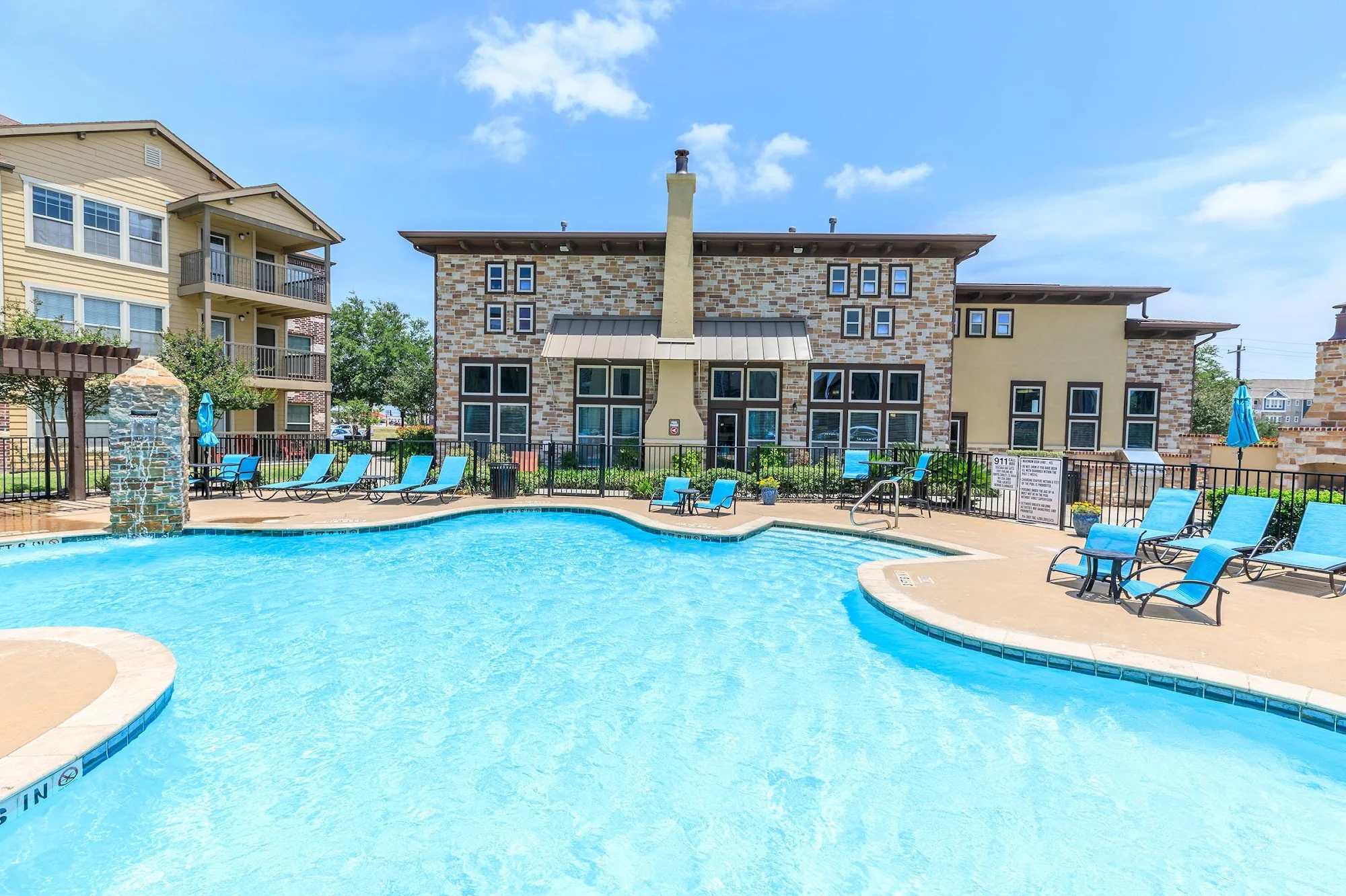 Tuscana Bay Apartments