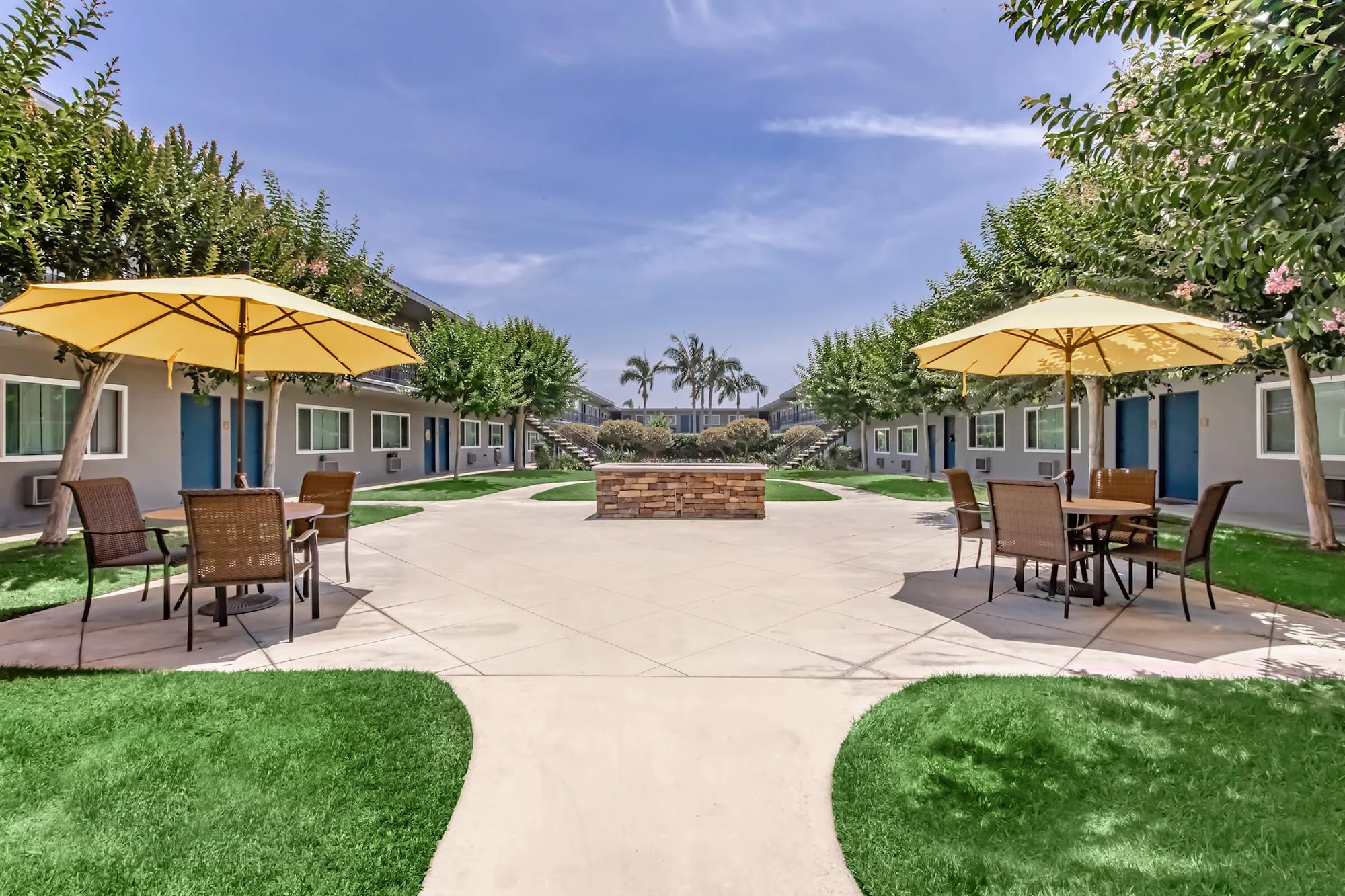 TUSCANY VILLAS APARTMENTS
