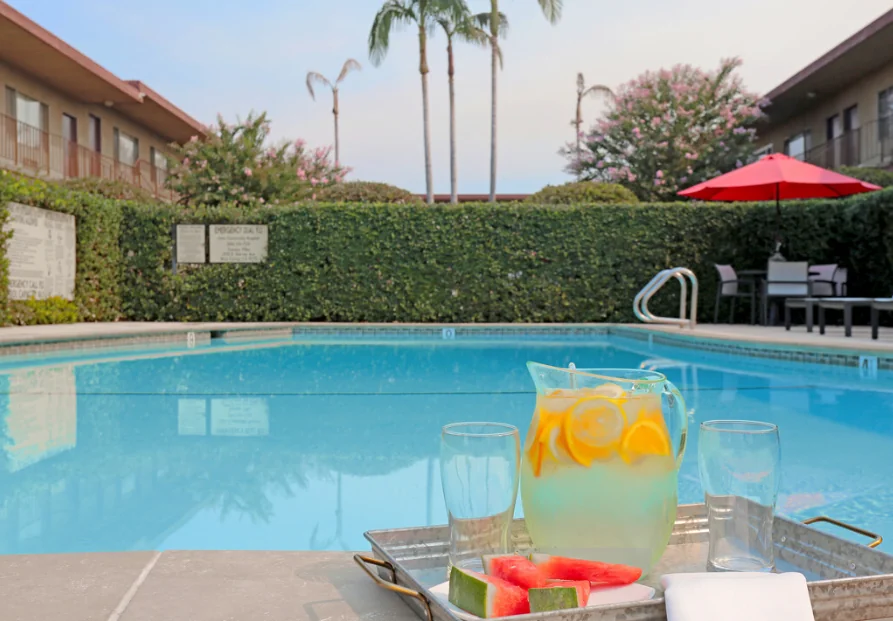TUSCANY VILLAS APARTMENTS