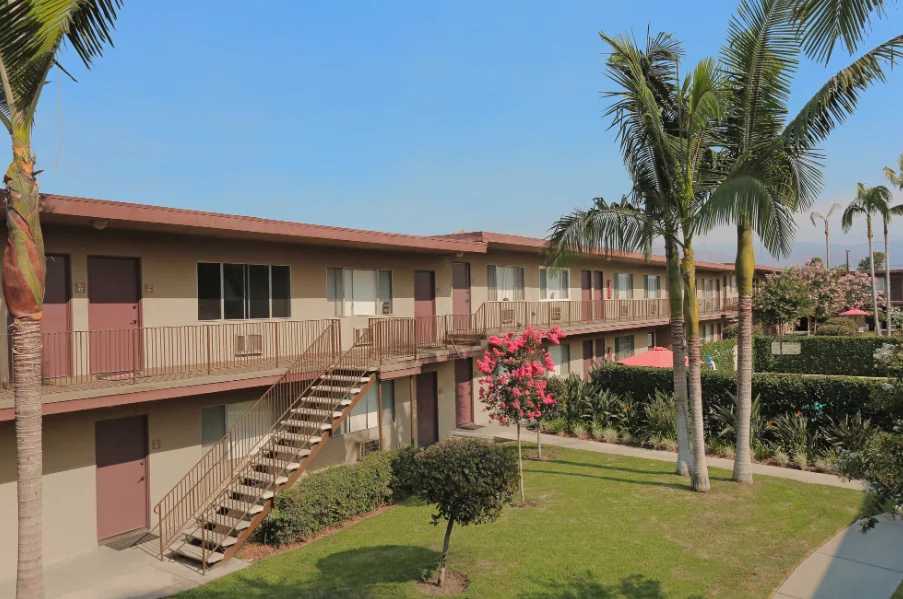 TUSCANY VILLAS APARTMENTS