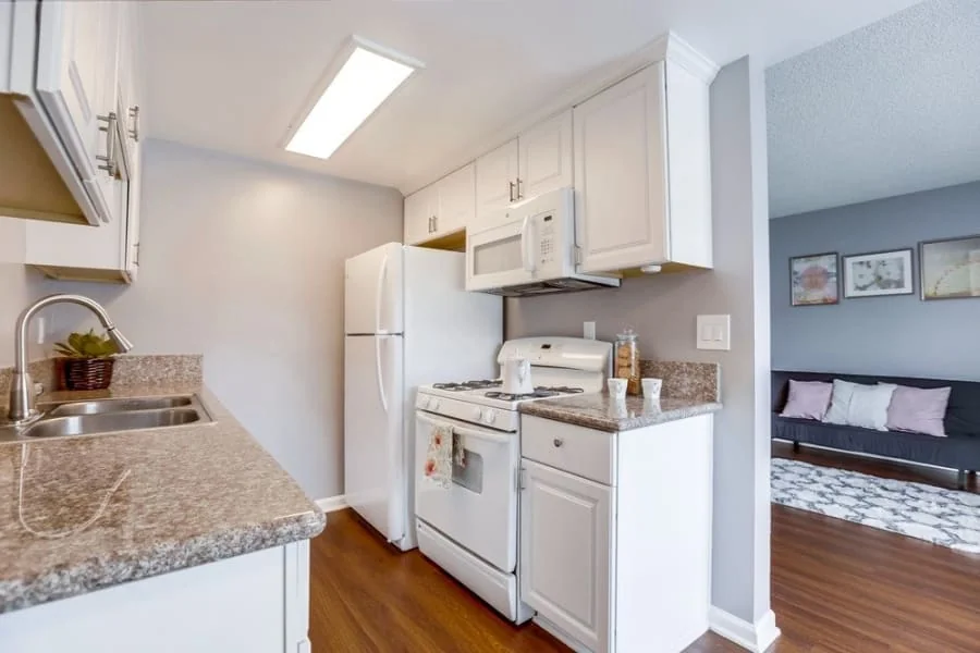TUSCANY VILLAS APARTMENTS