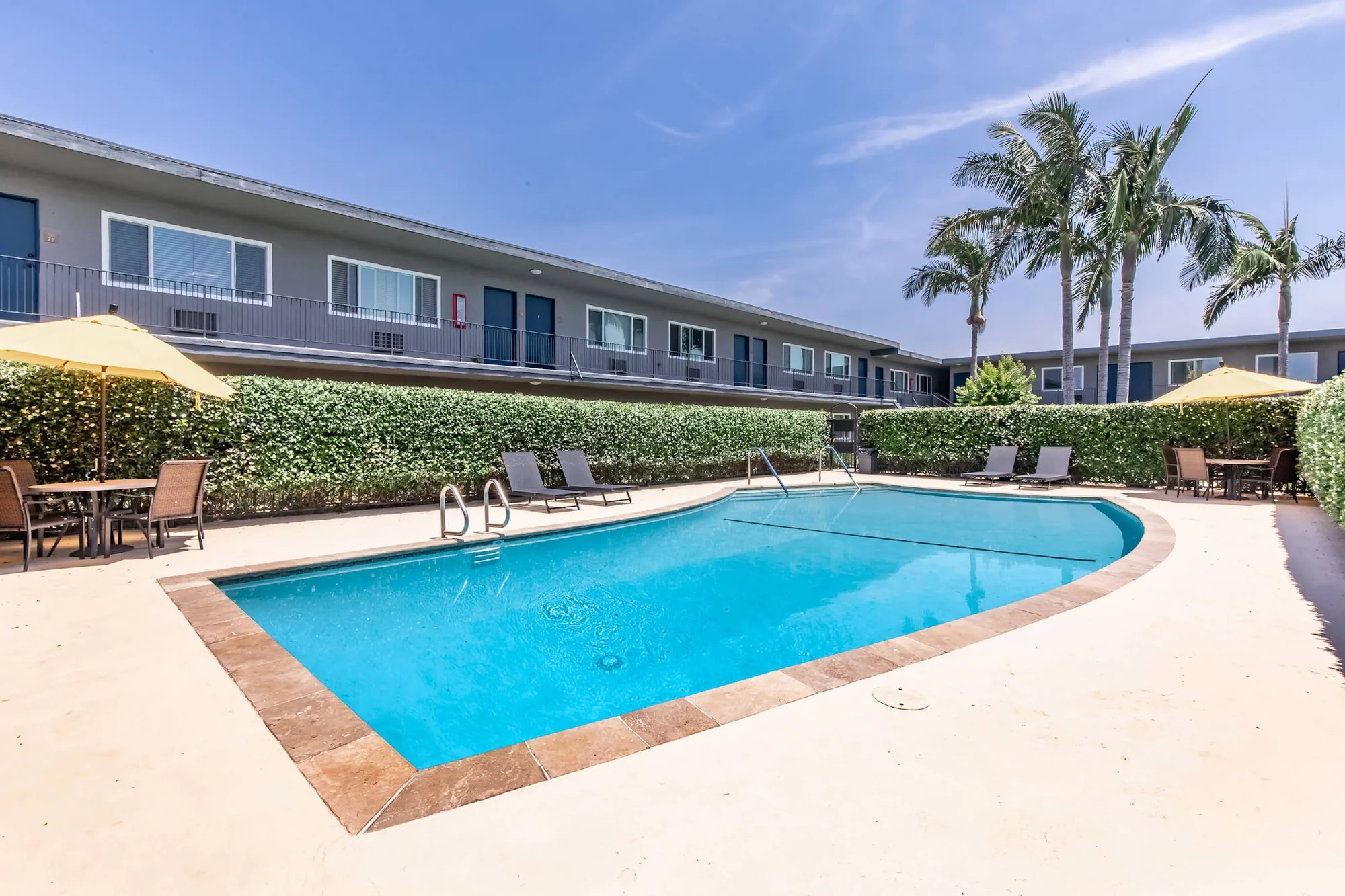 TUSCANY VILLAS APARTMENTS