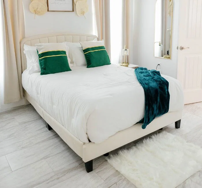 UPSCALE HOLISTIC LIVING