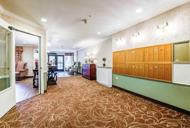 VILLAGE GREEN SENIOR LIVING WEST SEATTLE