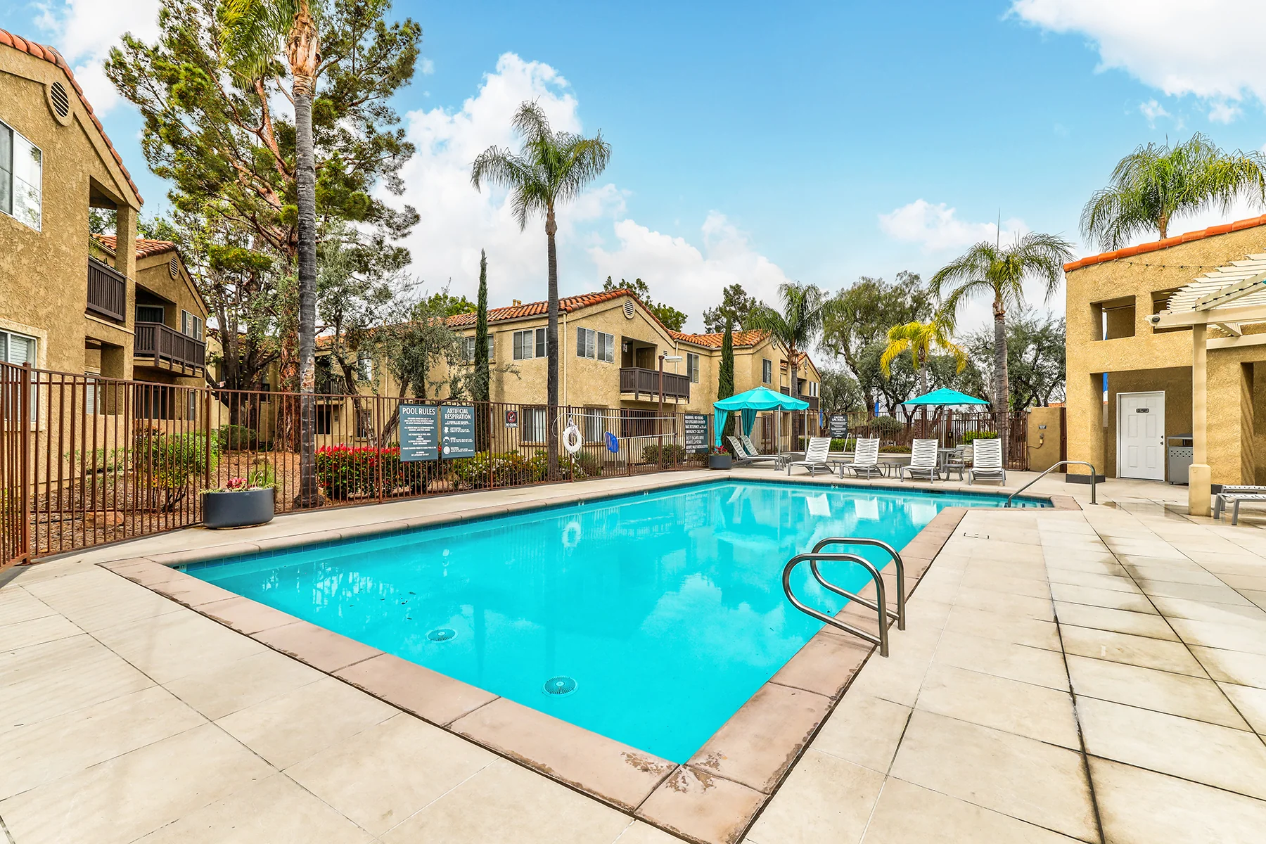 VILLAGIO APARTMENTS