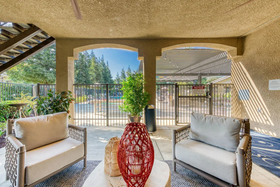 Villas At Scenic River
