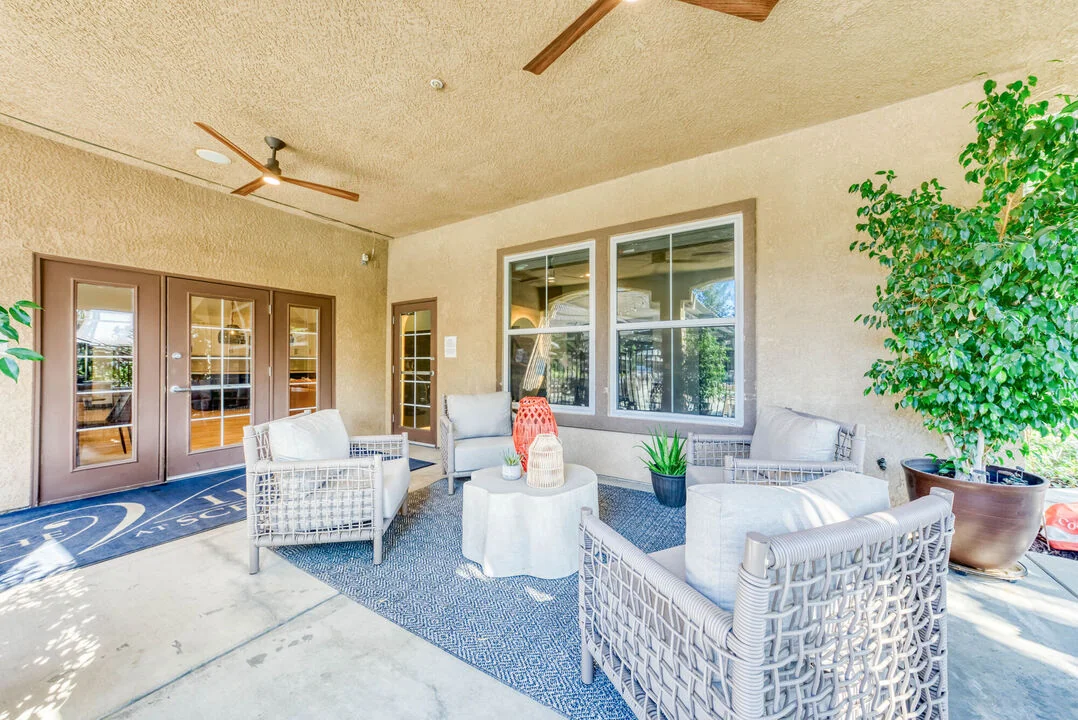 Villas At Scenic River