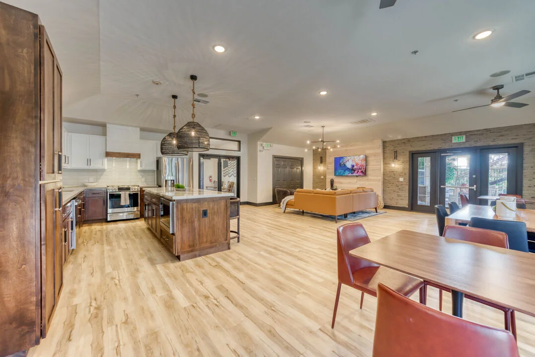 Villas At Scenic River