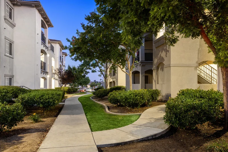 VILLAS AT TOWNGATE