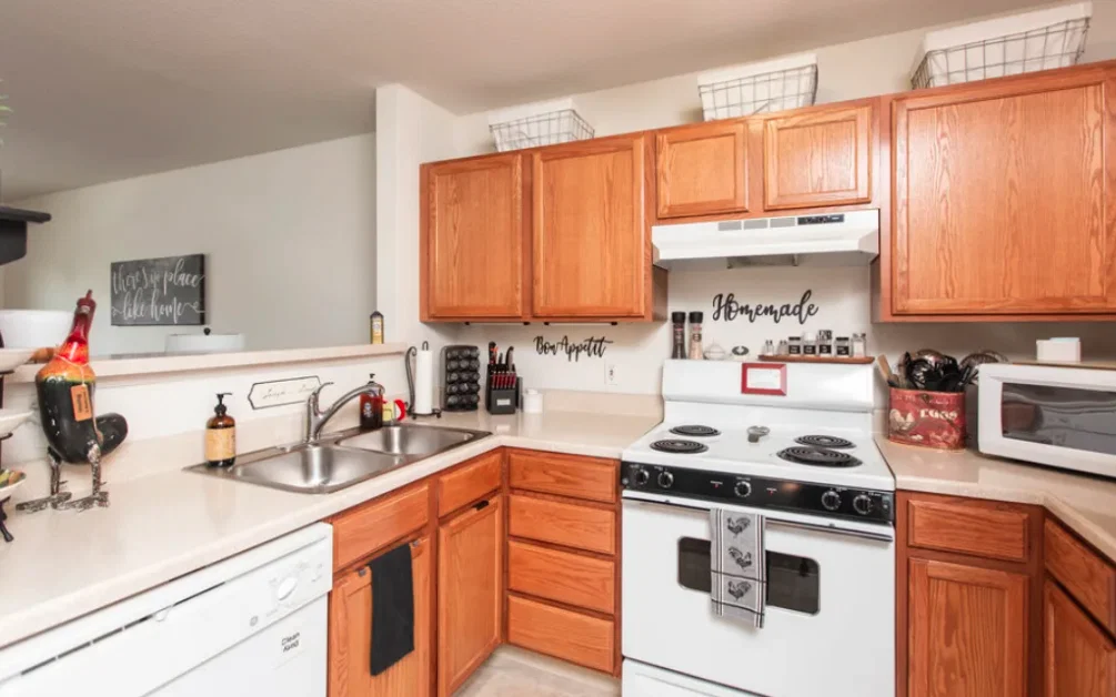 WELLINGTON VILLAGE SENIOR APARTMENTS