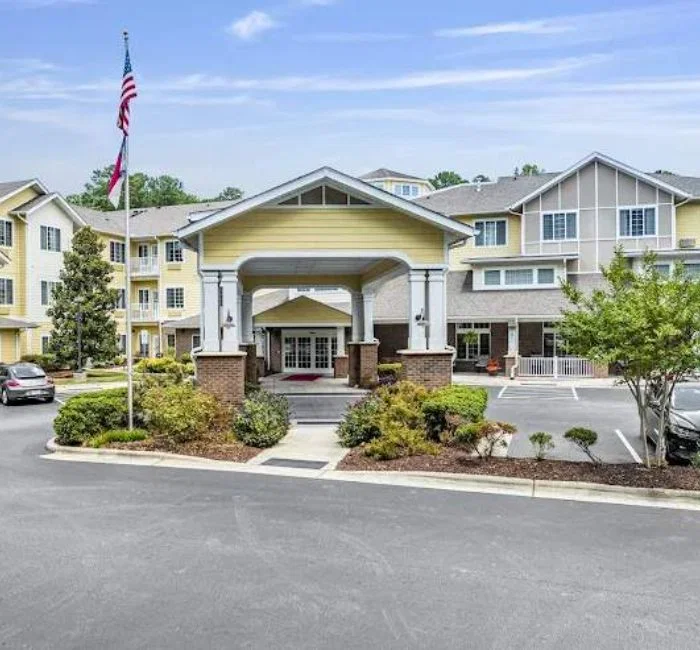 WHISPERING PINES GRACIOUS RETIREMENT LIVING
