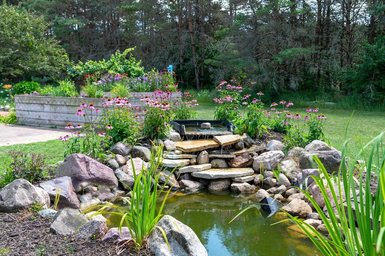 WHISPERING PINES