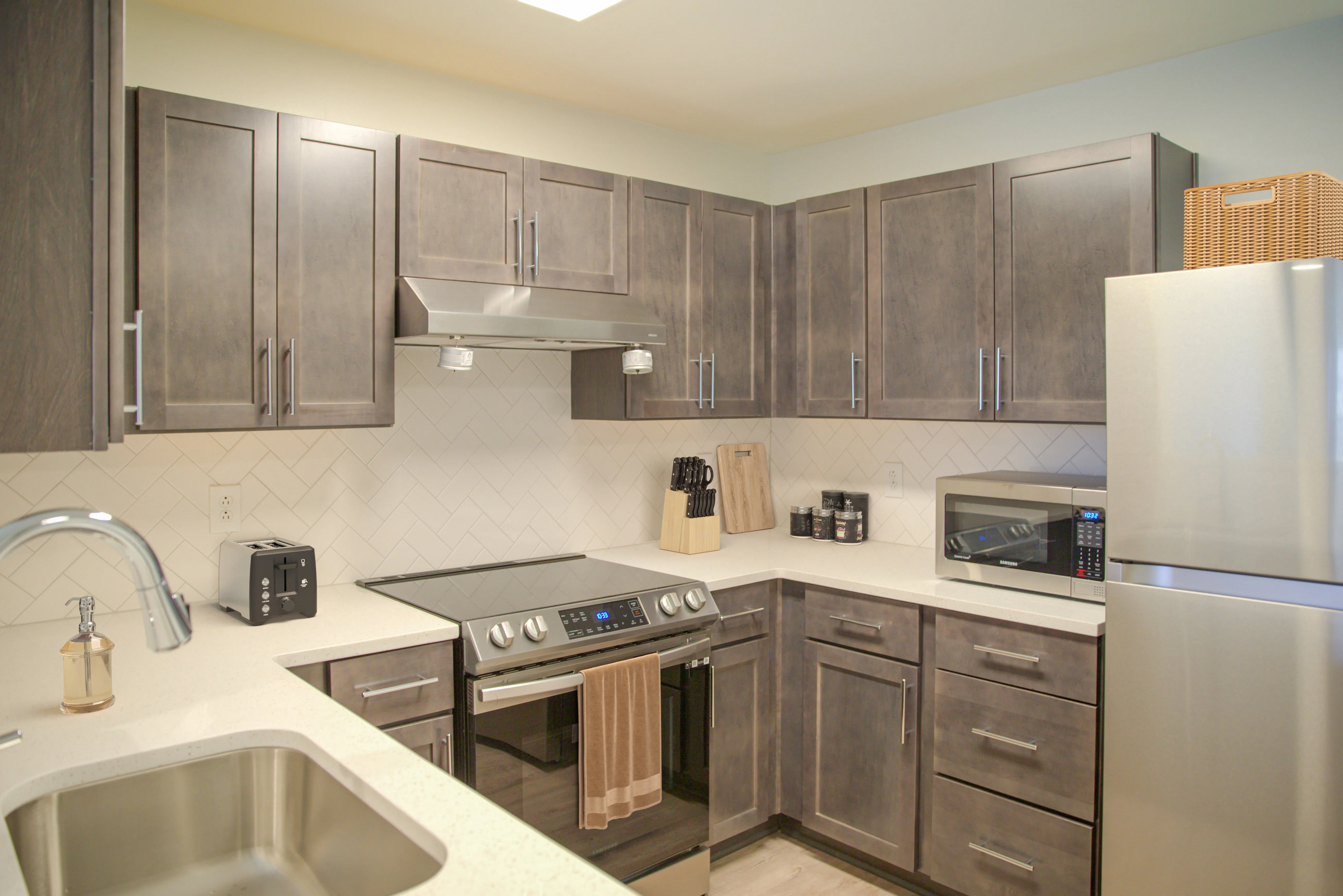 WILLOW MANOR AT COLESVILLE