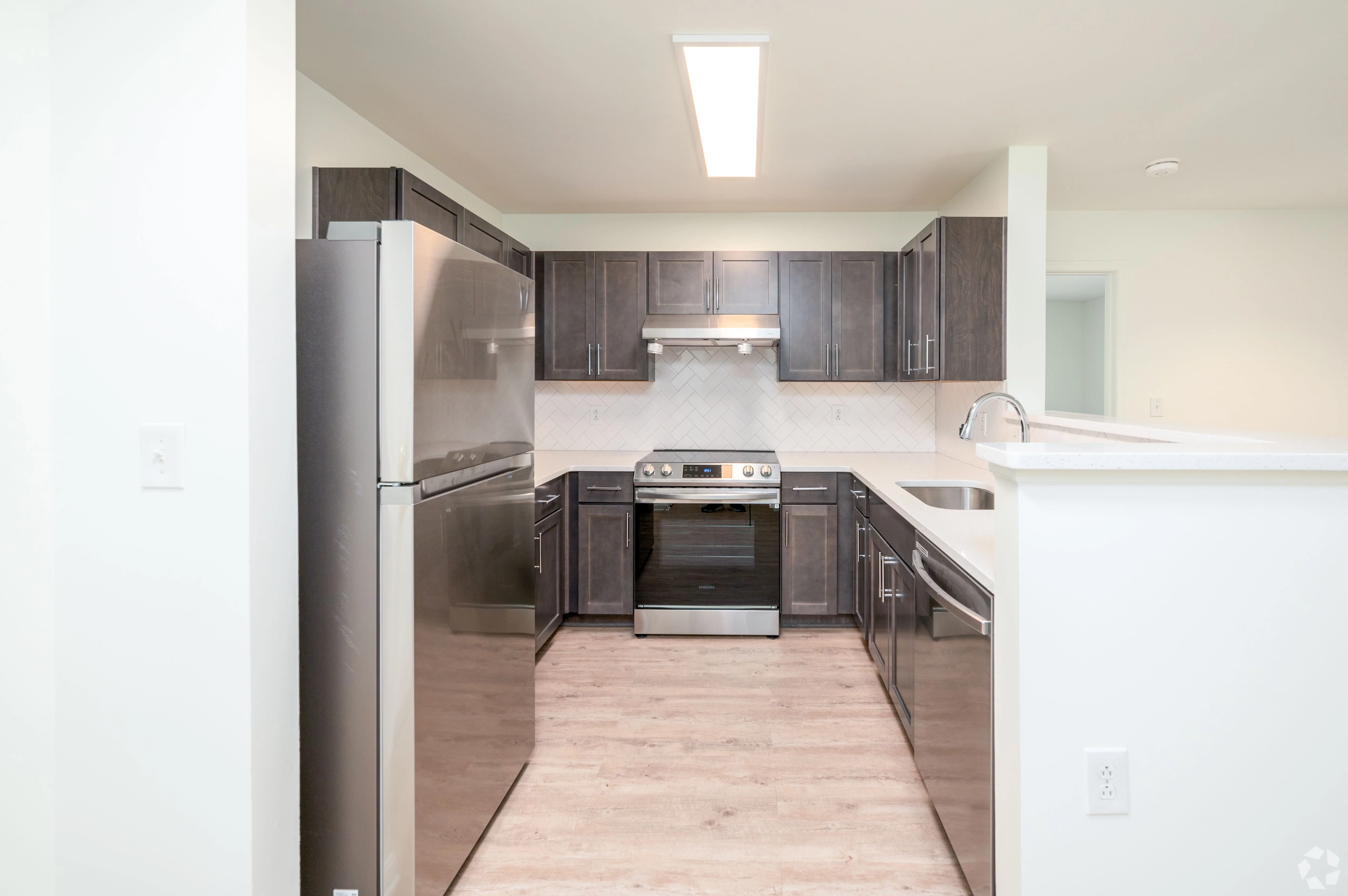 WILLOW MANOR AT COLESVILLE