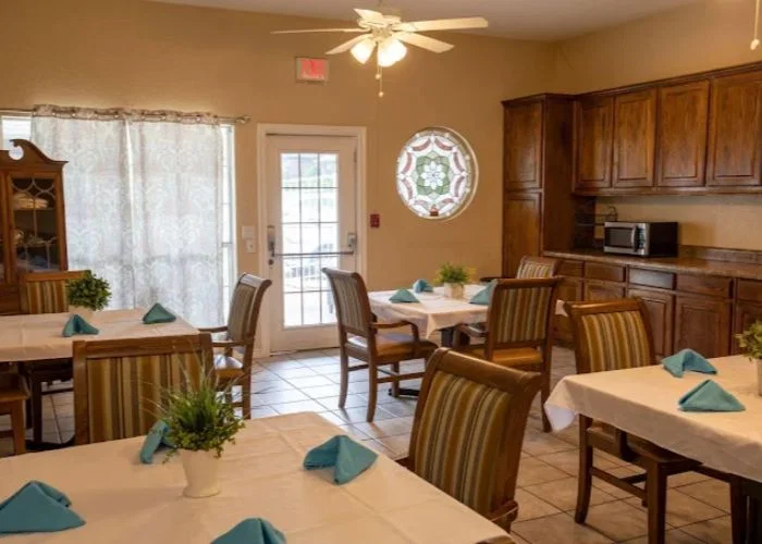 WINDSOR COURT SENIOR LIVING AND MEMORY CARE