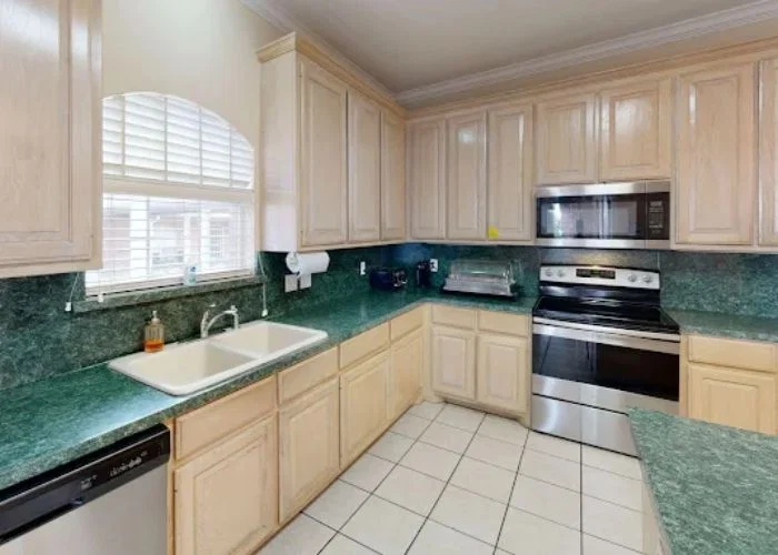 WINDSOR COURT SENIOR LIVING AND MEMORY CARE