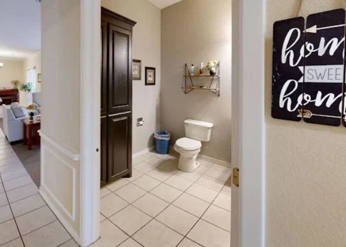 WINDSOR COURT SENIOR LIVING AND MEMORY CARE