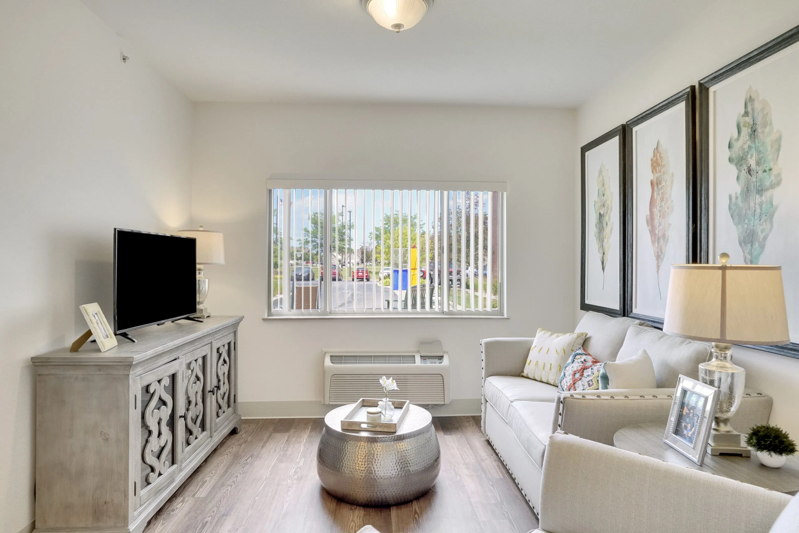 WINDWARD POINTE SENIOR LIVING