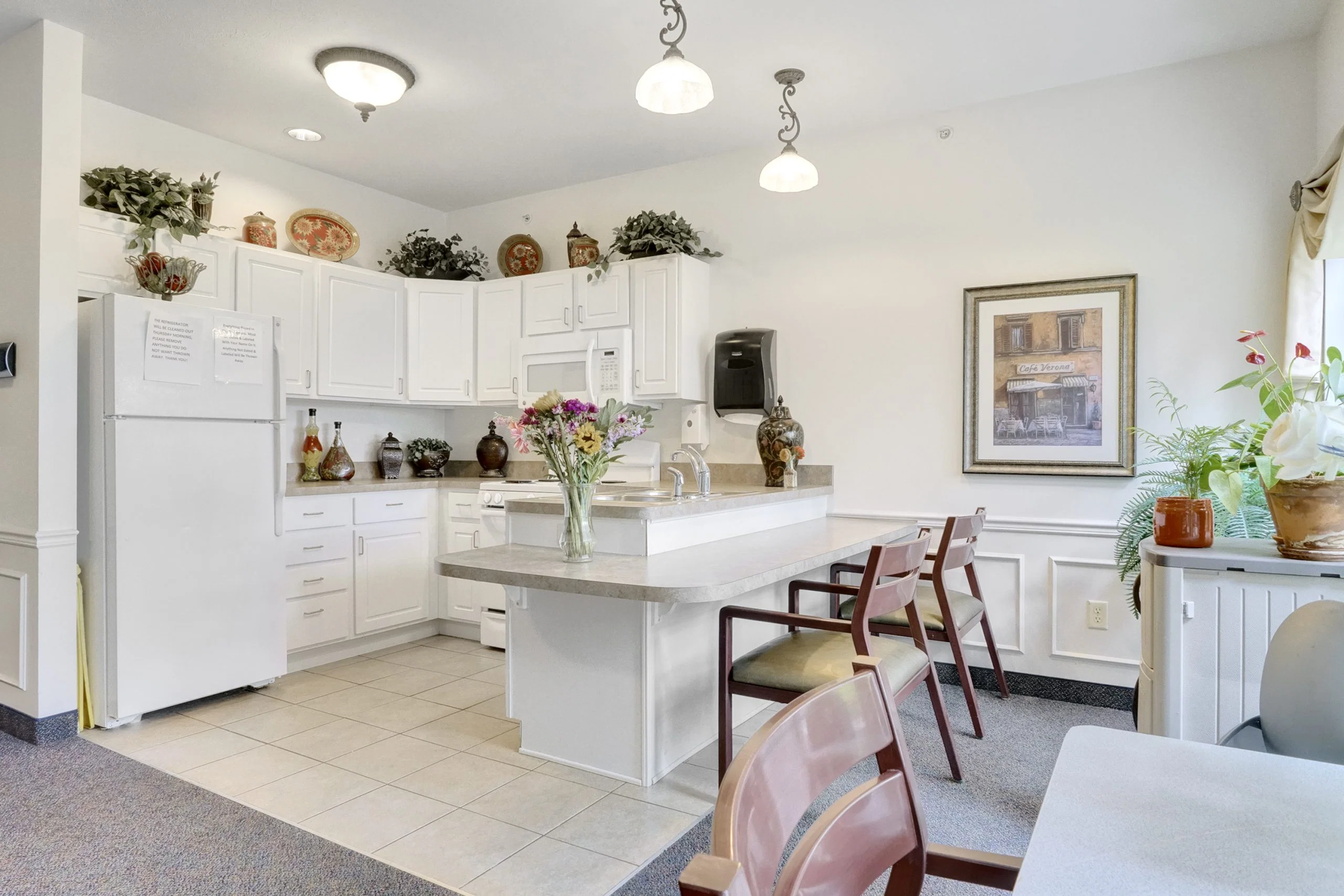 WINDWARD POINTE SENIOR LIVING