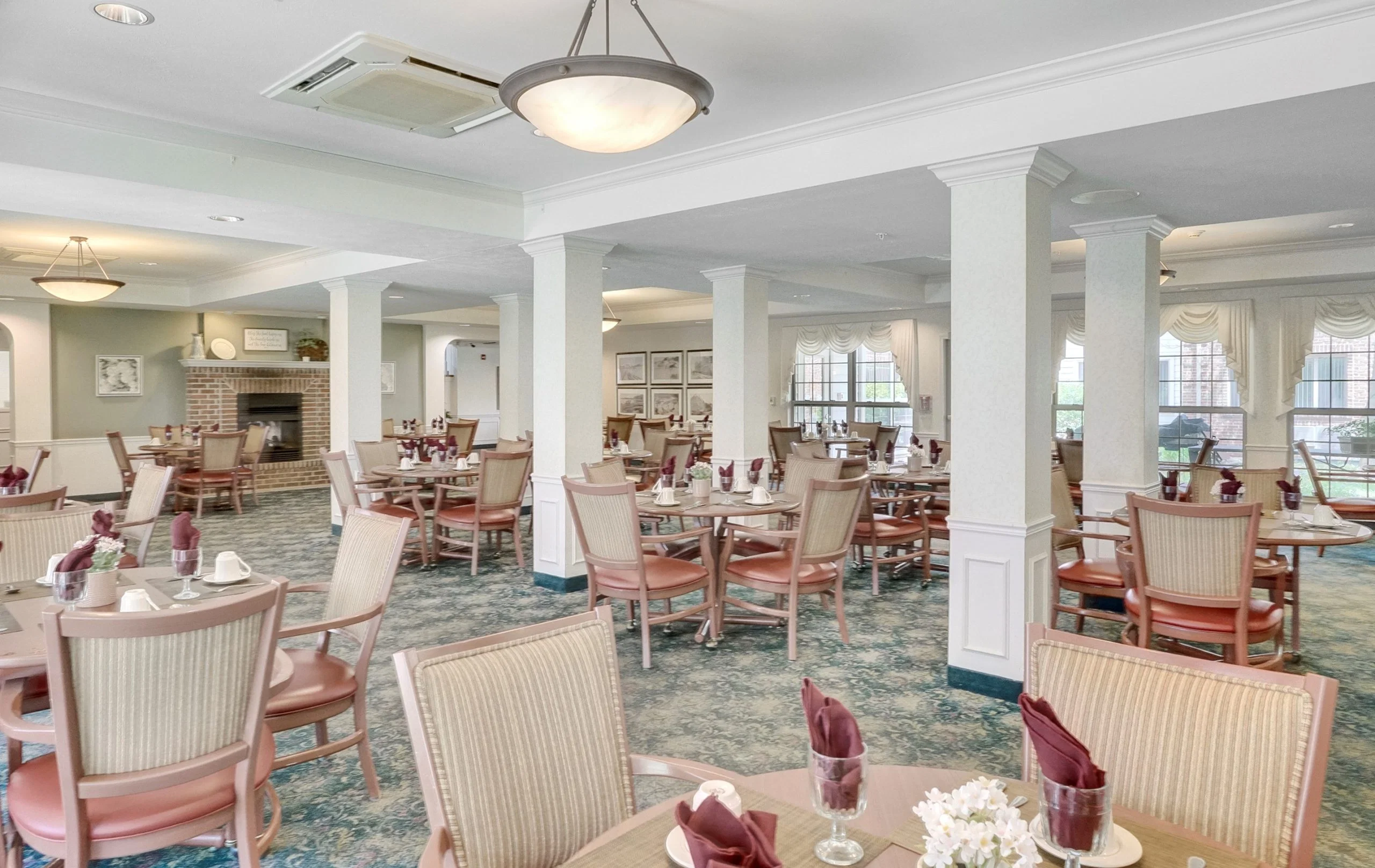WINDWARD POINTE SENIOR LIVING