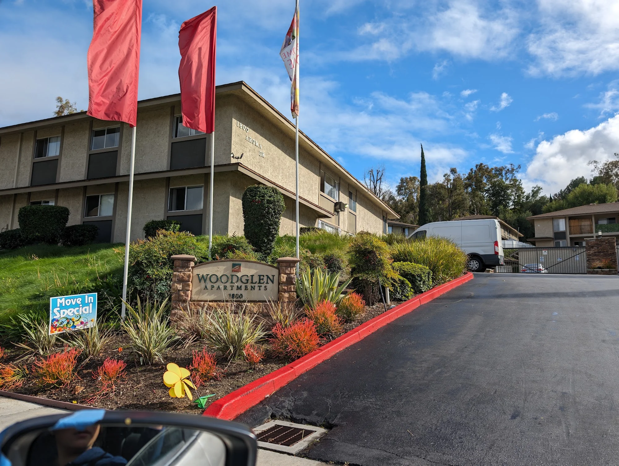 WOODGLEN APARTMENT HOMES