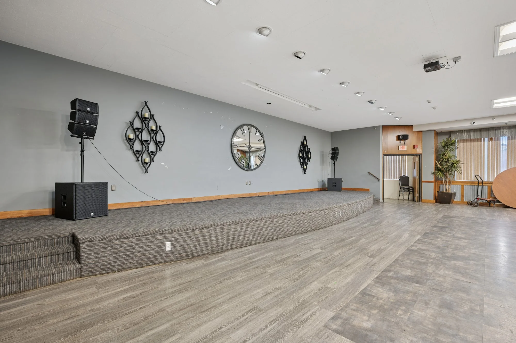 York House Apartments