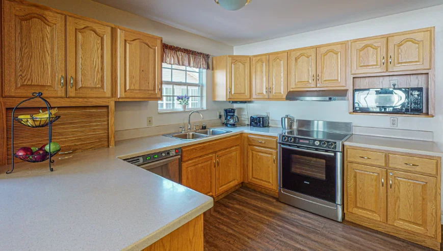 1019 BELLE’S PLACE OF KENWOOD