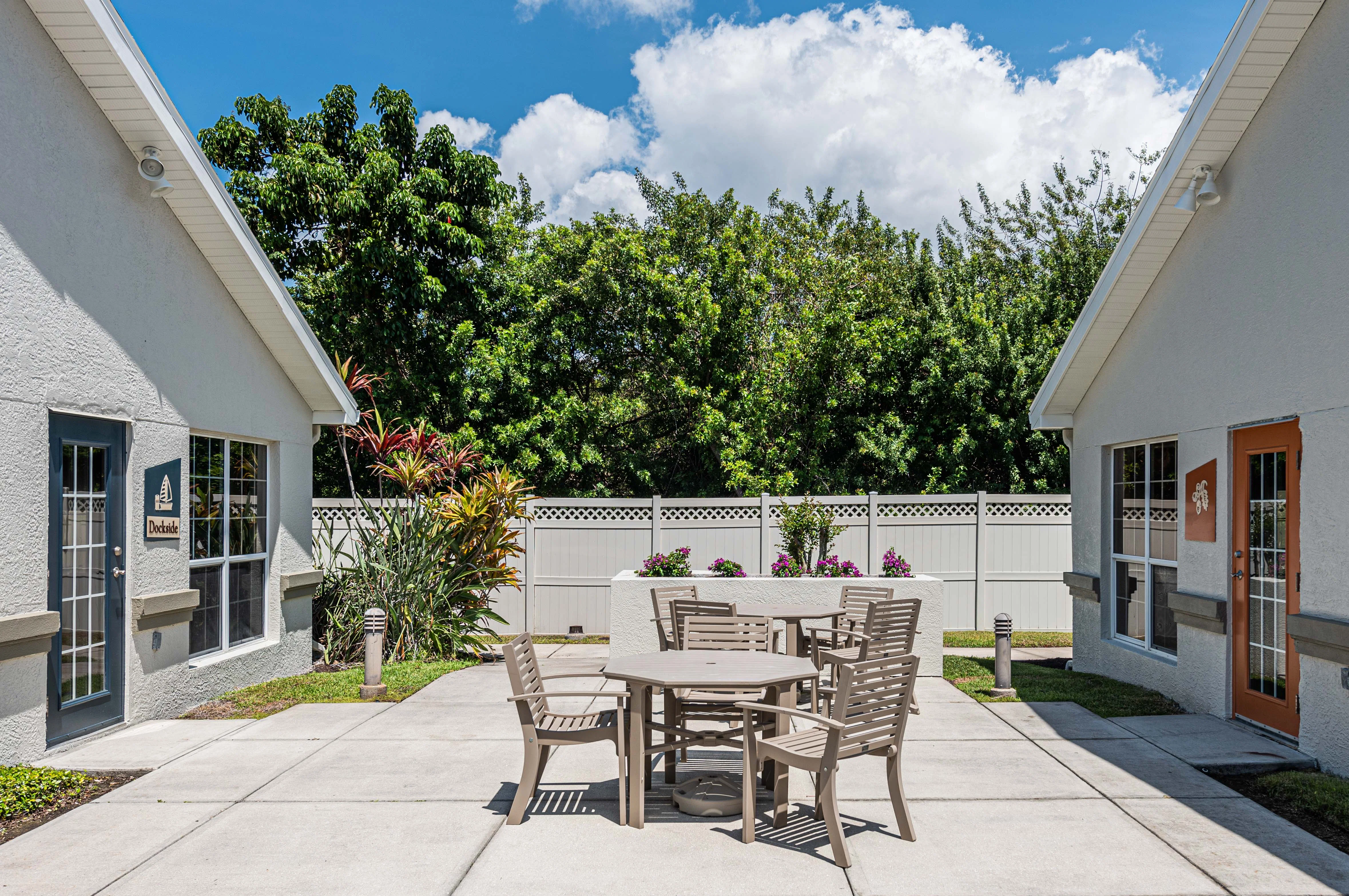 ARDEN COURTS OF SARASOTA