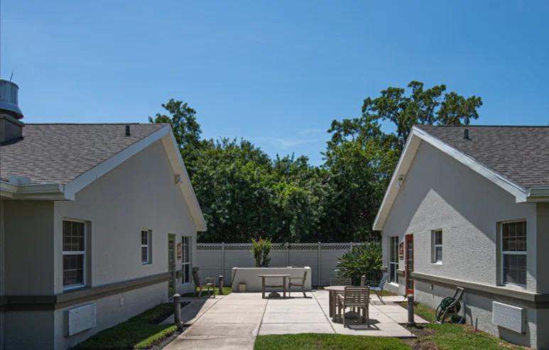 ARDEN COURTS OF SARASOTA