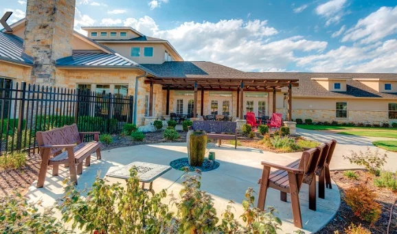 AUBERGE AT PLANO