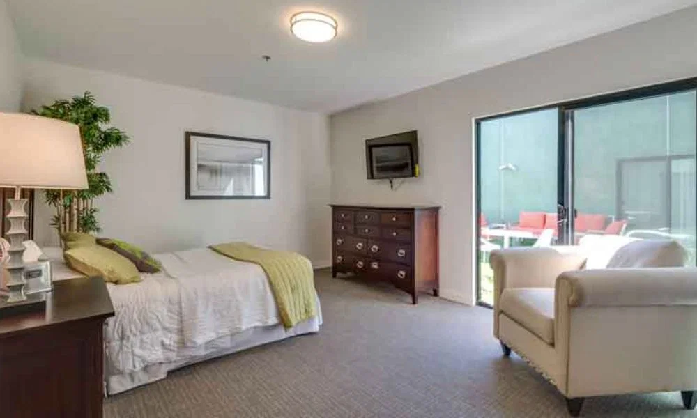 AVANTGARDE SENIOR LIVING