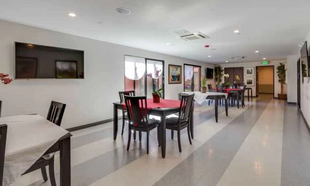 AVANTGARDE SENIOR LIVING