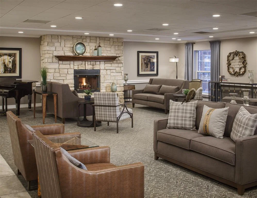 BELMONT VILLAGE GLENVIEW