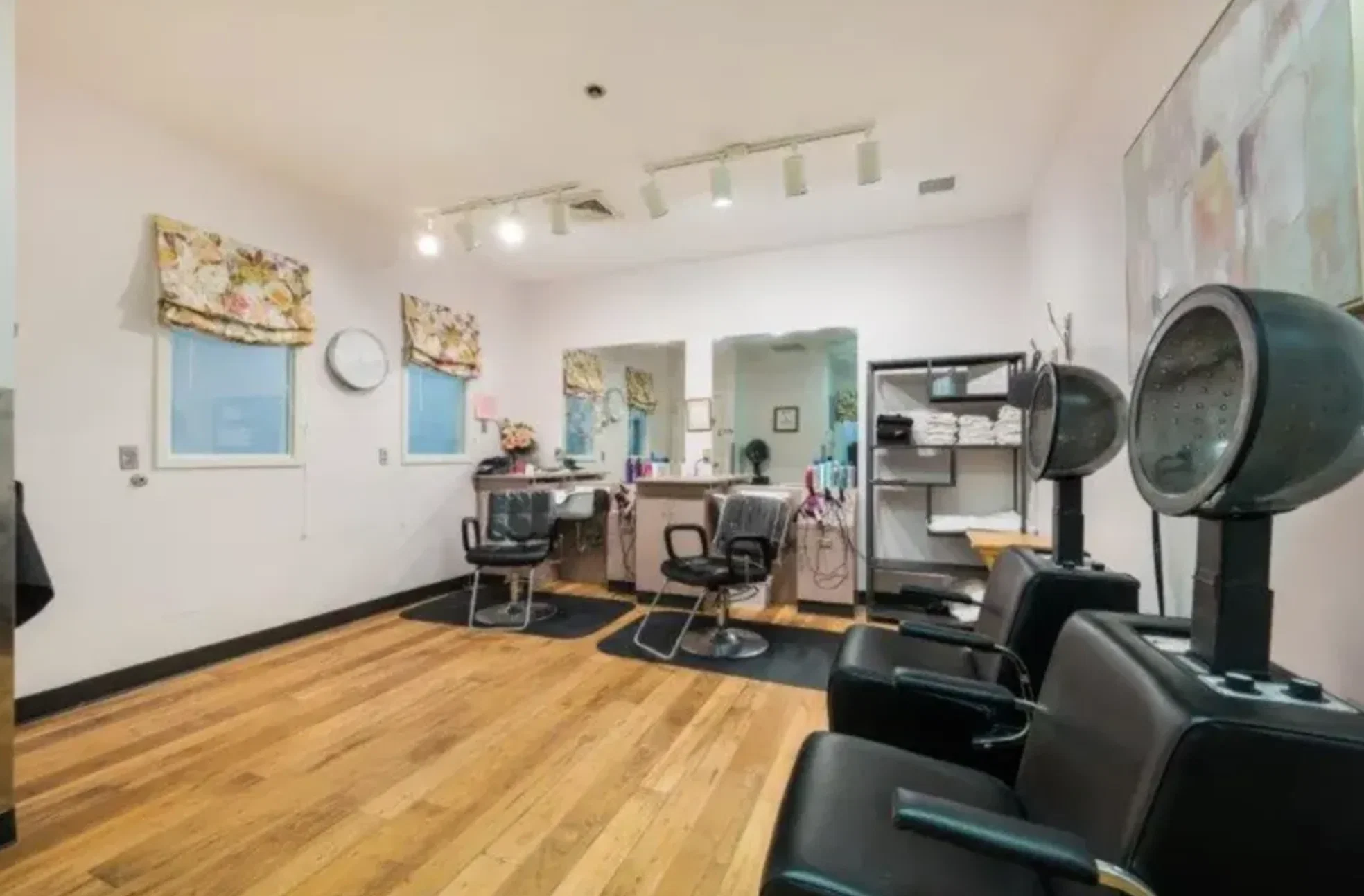 BRIAR GLEN ALZHEIMER'S SPECIAL CARE CENTER