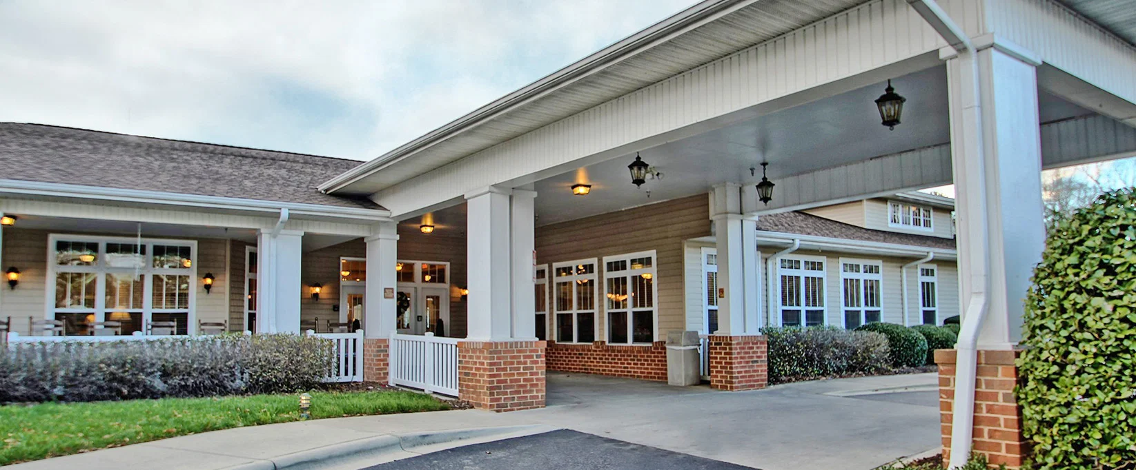 BROOKDALE MONROE SQUARE MEMORY CARE