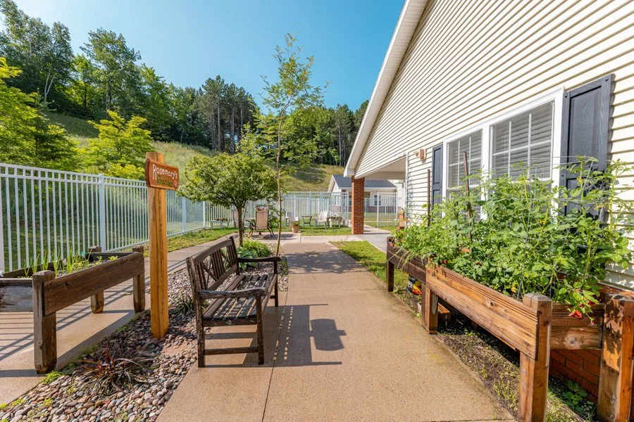BROOKRIDGE HEIGHTS ASSISTED LIVING & MEMORY CARE
