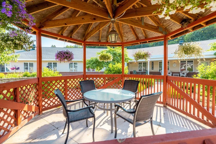BROOKRIDGE HEIGHTS ASSISTED LIVING & MEMORY CARE