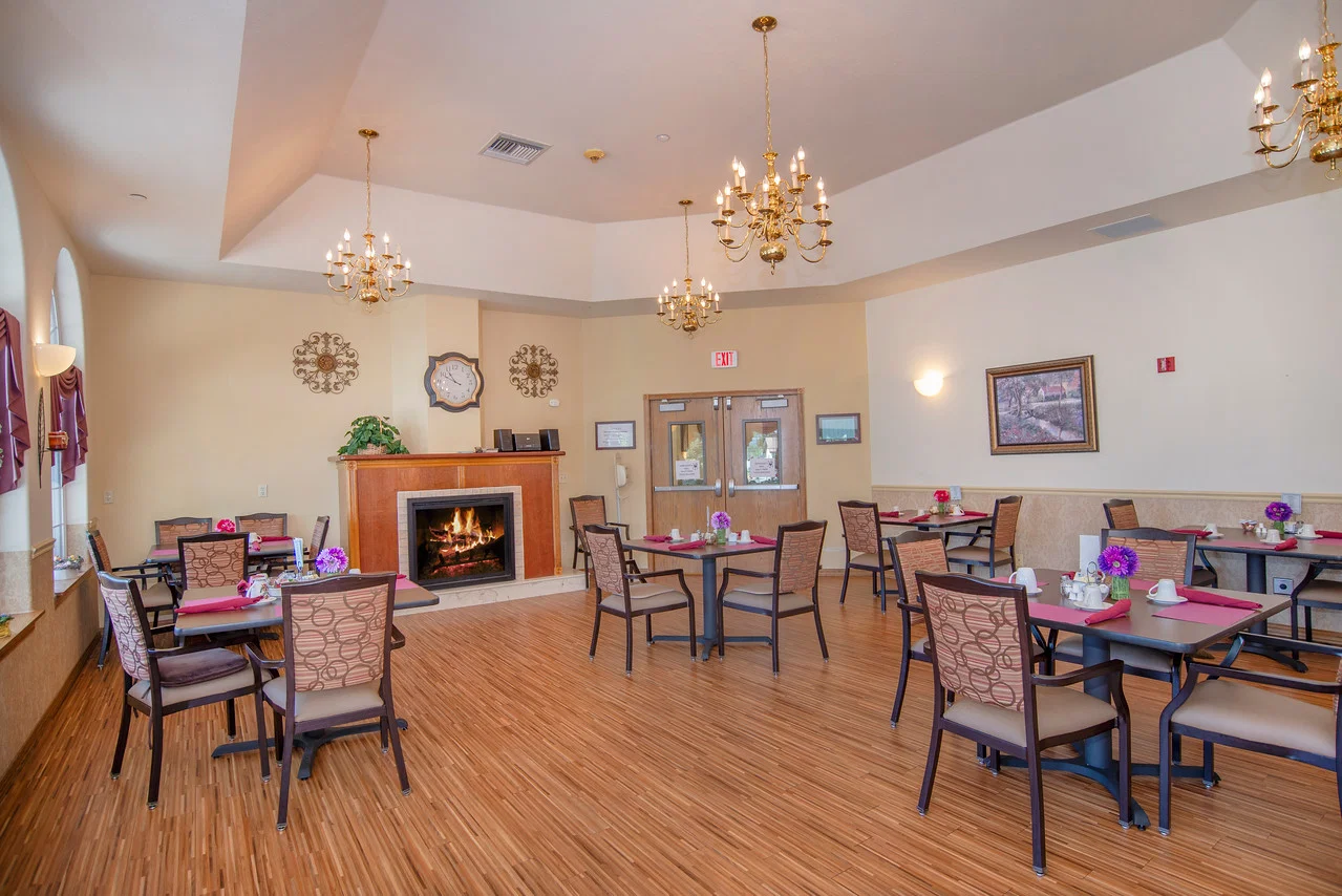 COLONIAL COURT ASSISTED LIVING