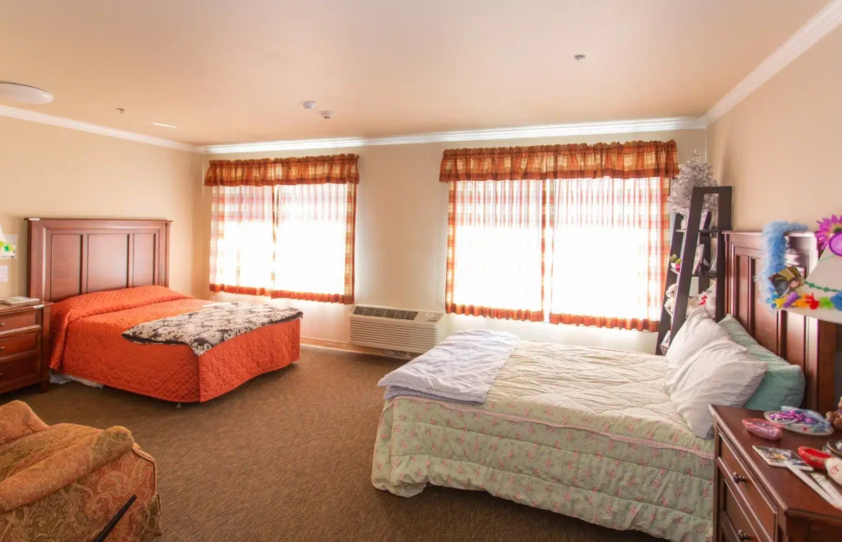 COLONIAL GARDENS MEMORY CARE