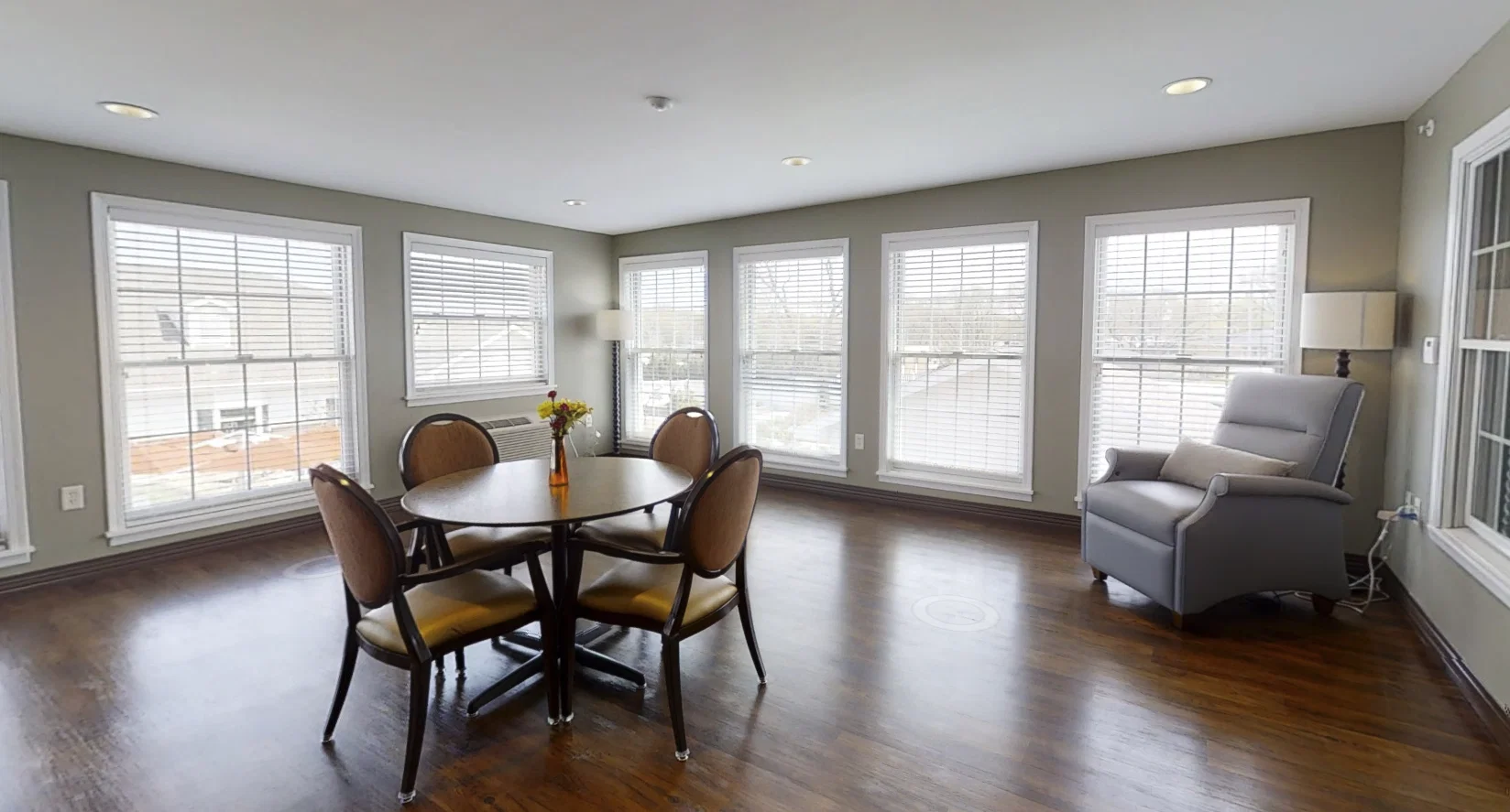 COUNTRYHOUSE AT 70TH & O – LINCOLN